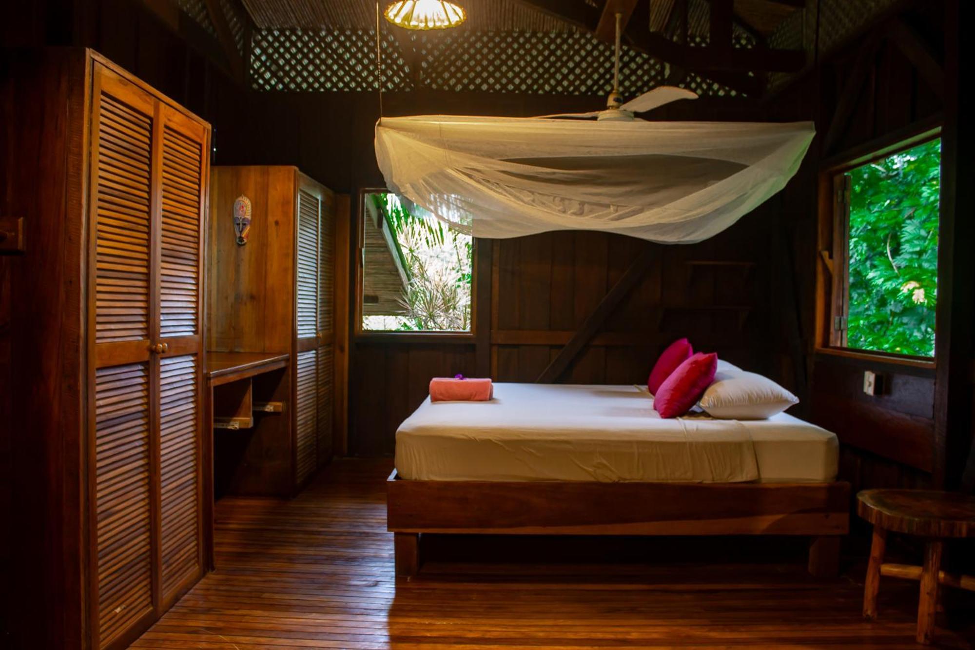 Casa Heliconia - Spacious, Big Garden, Close To The Beach Puerto Viejo de Talamanca Buitenkant foto
